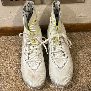 Men's Under Armour Highlight MC Football Cleats Size 11